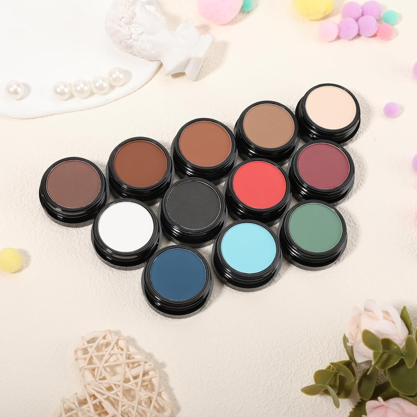 Single White Eyeshadow, Pressed Powder Matte Eye-Shadow Palette Make-up, Blendable Long Lasting High Pigment White Eye Makeup Halloween Paint & Face Body Paint